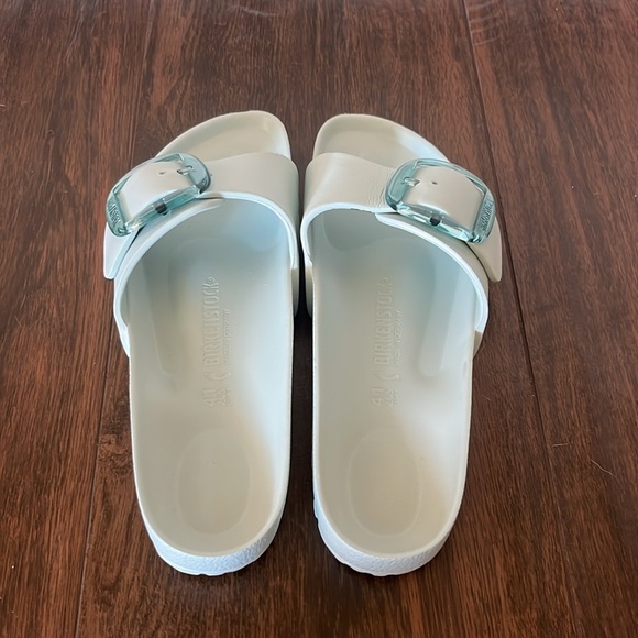 LIKE NEW BIRKENSTOCK BIG BUCKLE Madrid EVA Sandals! - Picture 13 of 13